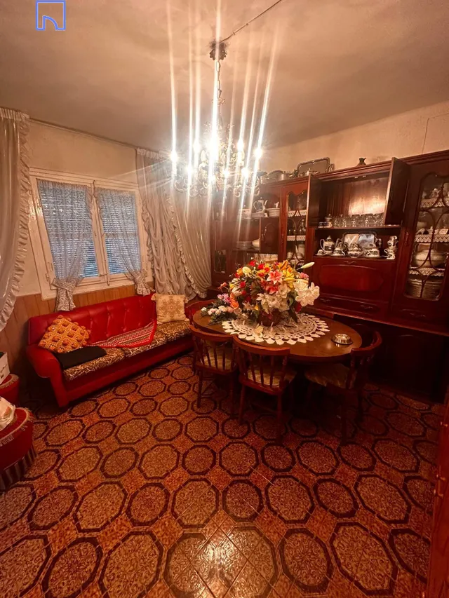 Casa en Cortes, 90.000€ — 9