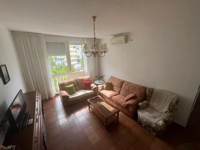 SE ALQUILA PISO EN ULÍA — 12