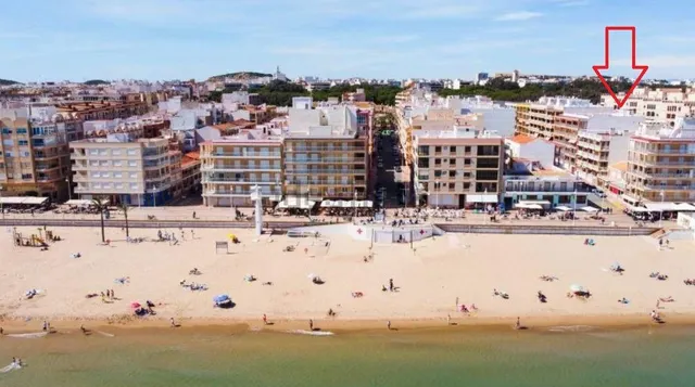 Duplex reformado junto al paseo marítimo y el parque Reina Sofía. — 2