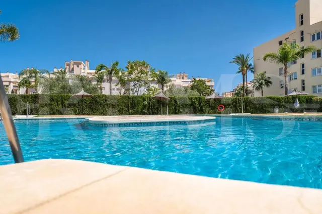 Vivir en Playamar: lujo, luz y mar a 500 metros de casa — 25