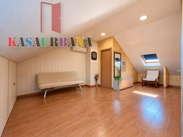 Kasaurbana ofrece en venta chalet en Getafe — 25