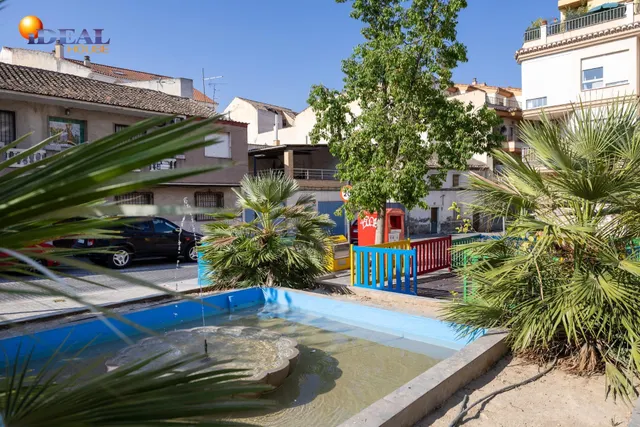 Atención promotores. Casa para derribar y hacer bloque de hasta 720 m2 de obra en Maracena centro — 14