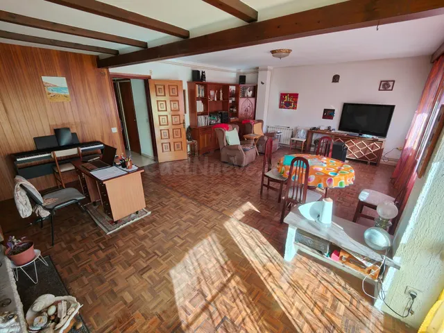 Venta de Casa en La Rapita con dos piso y un local comercial - foto 4