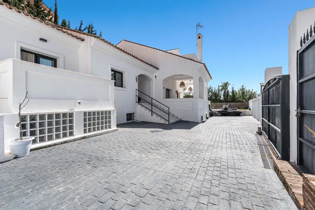 Chalet 5 habitaciones 452m² en venta - Costa Del Sol — 45