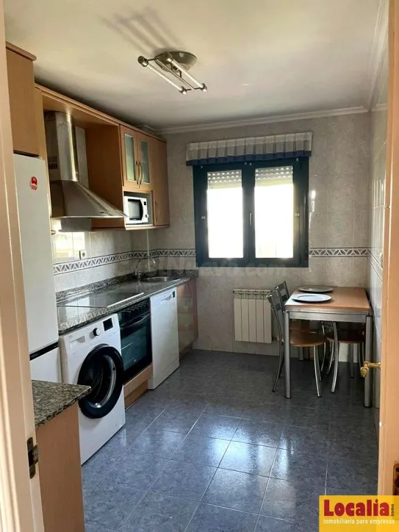 Piso con garaje y trastero en Sardinero, Santander — 17