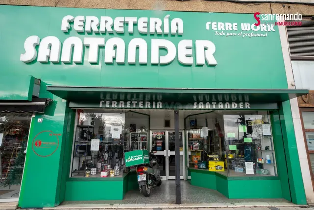 Local Comercial de 148m2 en Marqués de la Hermida