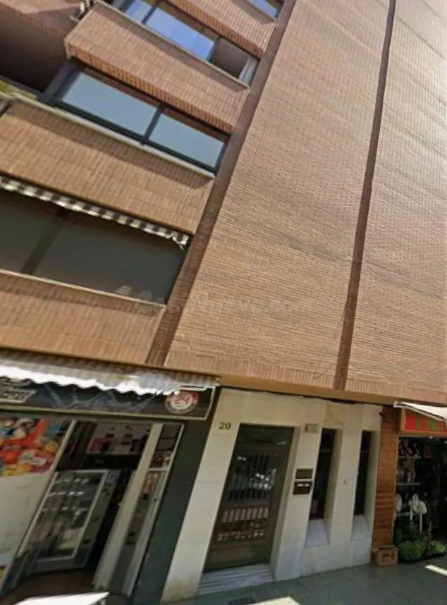 Se vende piso OKUPA en Avenida la Glorieta 20 de Alberic, Va