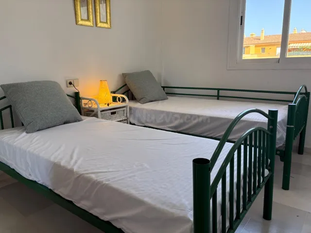 Ático dúplex · san pedro de alcántara · urbanización con piscina — 24