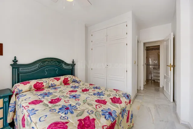 Apartamento de tres dormitorios y dos baños en residencial D - foto 5