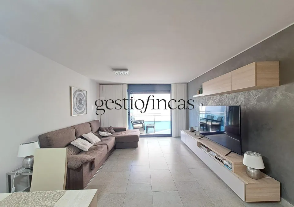 Fantástico piso en alquiler con vistas al mar en Els Esquirols, en Cambrils