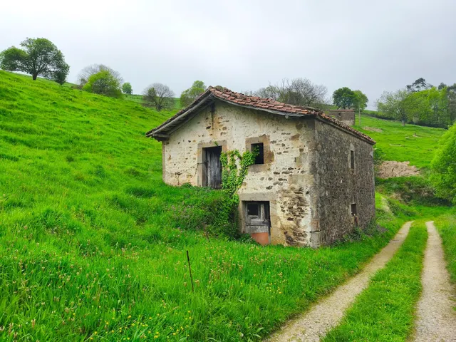 CABAÑA EN ABIONZO- LLERANA CON TERRENO DE 13270M