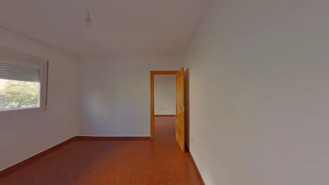 Venta de Piso Sin Posesión en Granada — 16