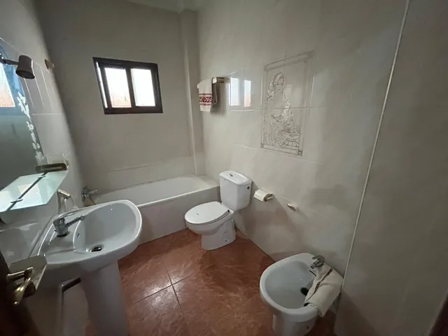 OPORTUNIDAD...EN PLENO CORAZON DEL CABAÑAL...DOS CASAS COMPLETAS A LA VENTA — 22
