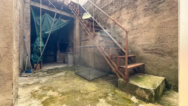Casa de pueblo con gran potencial en el centro de Pego — 17