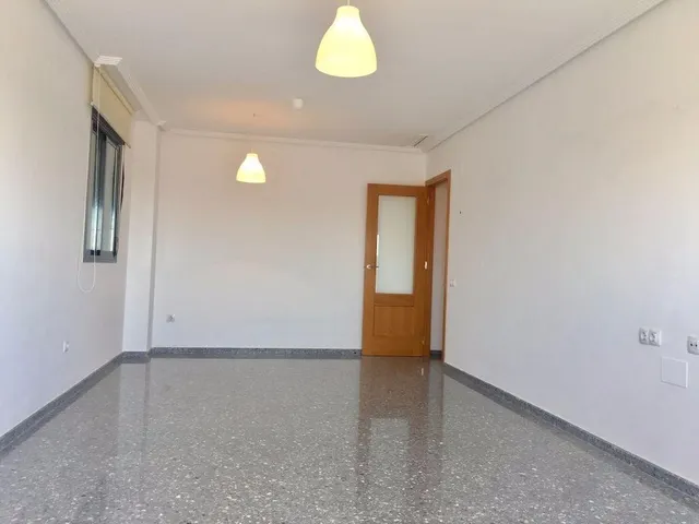 PISO EN URBANIZACION, CON PISCINA , PADEL, — 19