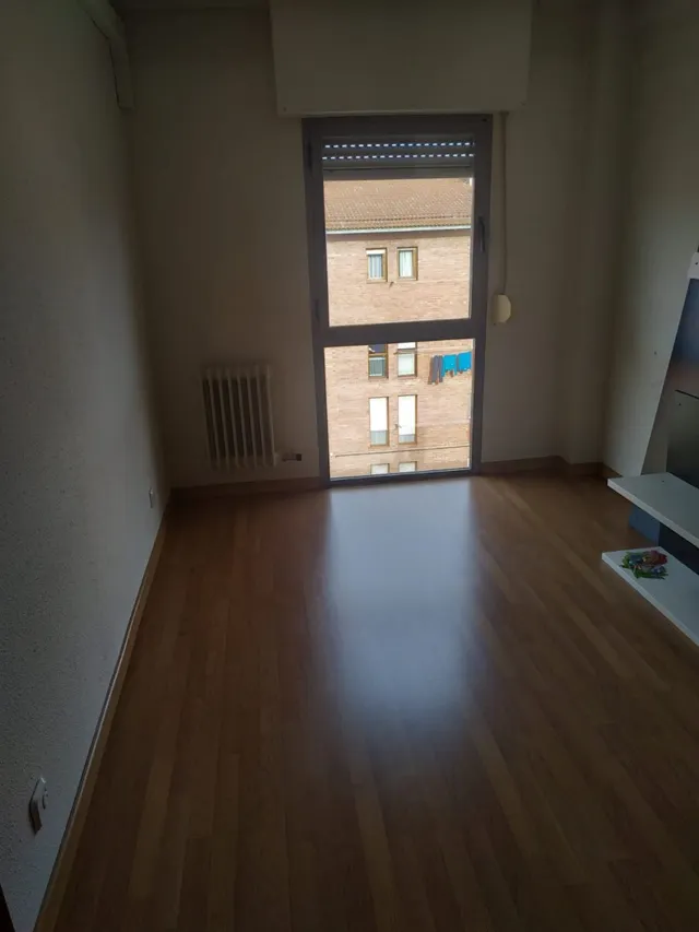 SE VENDE PISO CON PLAZA DE GARAJE EN CINCO VILLAS — 8
