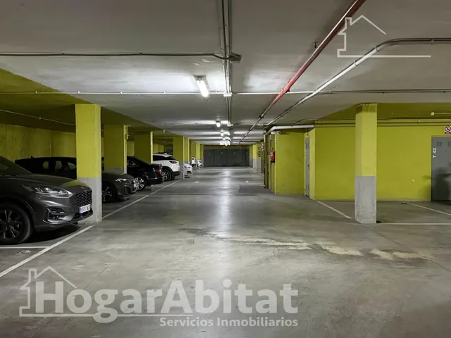Vive con el confort de un exclusivo residencial con piscina, zonas verdes, garaje y trastero — 34