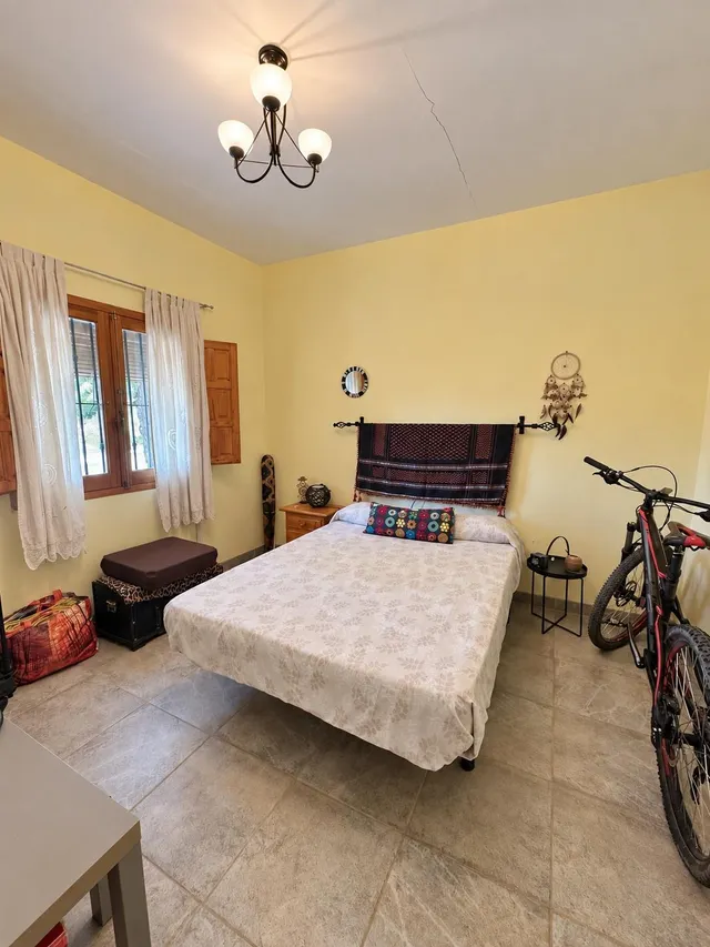 Vivienda independiente con parcela de 2.446 m2, piscina y vistas a la montaña en El Berro — 12