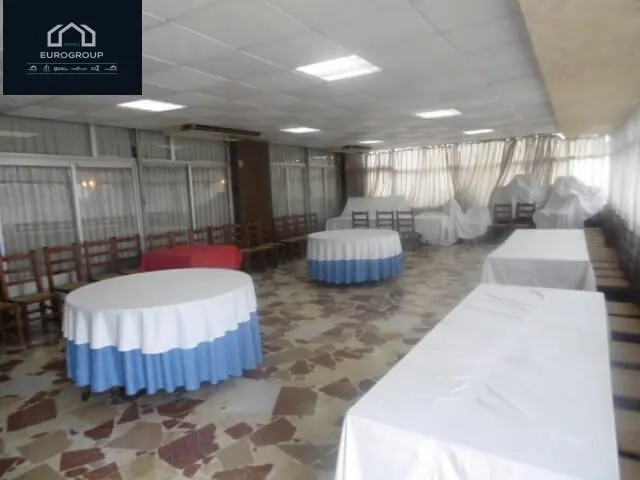 Se vende Hotel de 2 Estrellas , con 20 habitaciones en Murcia .www.euroloix.com — 28