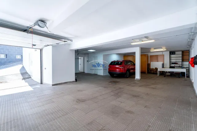 Chalet independiente en venta — 40