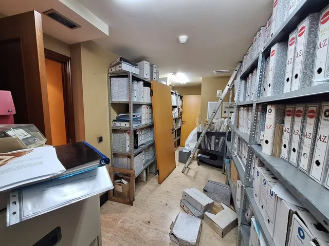 Oficina 8 habitaciones 307m² en venta - Marbella — 10