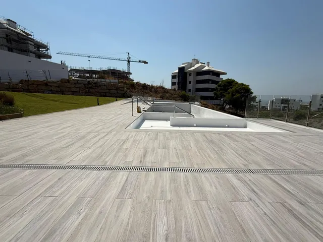 Exclusivo atico de lujo nuevo a estrenar en la prestigiosa urbanizacion el higueron — 41