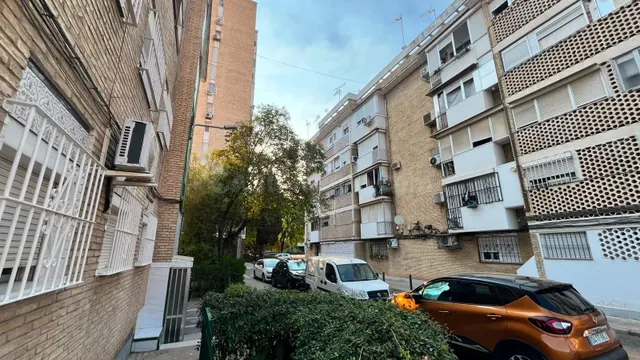 SE ALQUILA VIVIENDA PARA ESTUDIANTES - foto 5