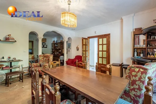 Espectacular Chalet en Ogijares - Ideal para Familias — 16