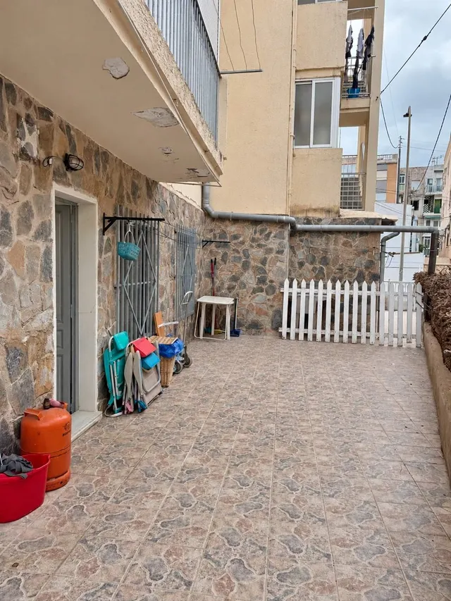 Oportunidad Única en Primera Línea de Playa Lisa: Encantador Apartamento Reformado — 10