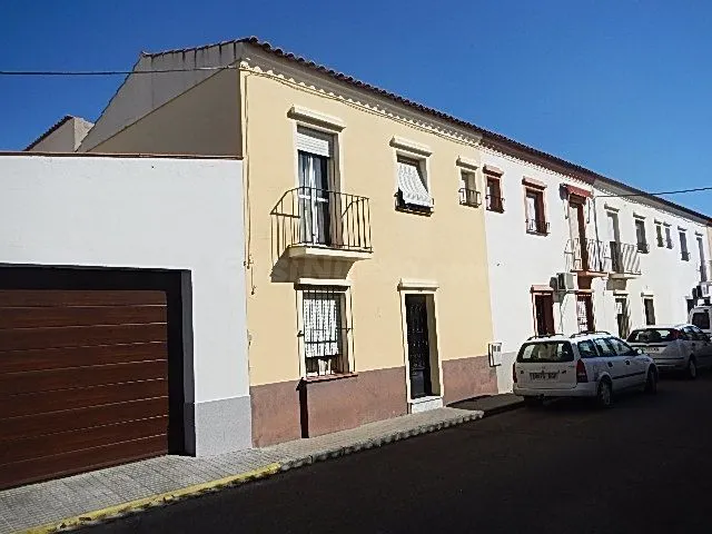 Casa-Chalet en Venta en Puebla De La Calzada Badajoz - foto 5