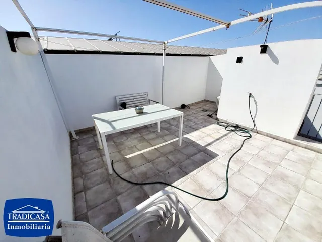 ¡DÚPLEX CON AZOTEA, GARAJE Y TRASTERO EN ESTELLA DEL MARQUÉS - foto 2