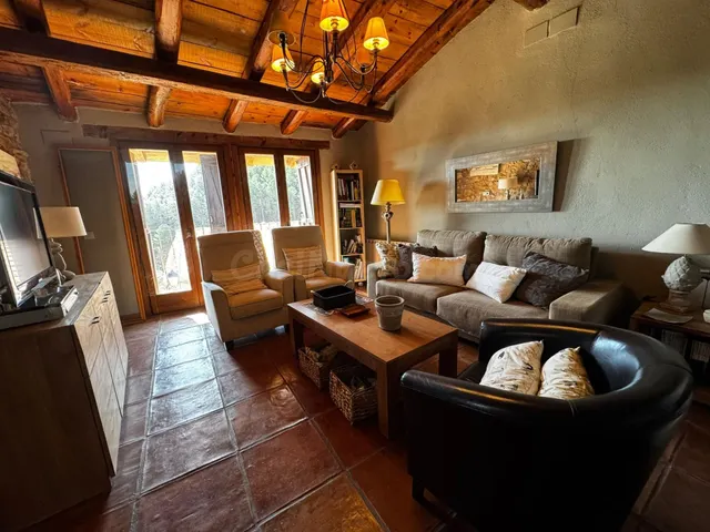 Encantadora Casa de Pueblo con Jardín Privado y Vistas a la  - foto 5