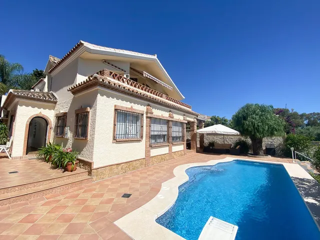 Chalet 3 habitaciones 280m² en venta - Marbella