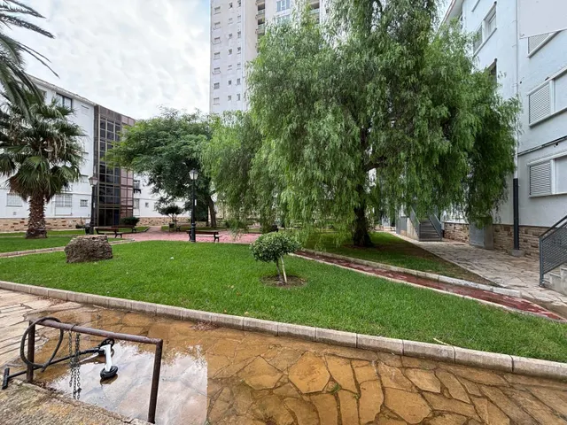 Piso 3 habitaciones 111m² en venta - Paseo Jaime I — 33