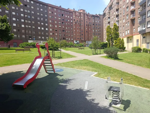 Piso 3 habitaciones 95m² en venta - El Carbayedo - El Quirinal — 17