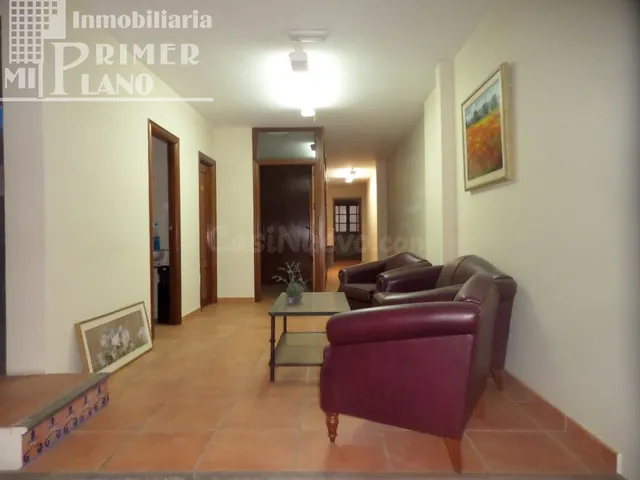LOCAL COMERCIAL EN CALLE D. VICTOR EN VENTA Y ALQUILER - foto 2