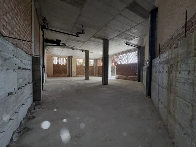 Local comercial 220m² en venta - Marbella — 10