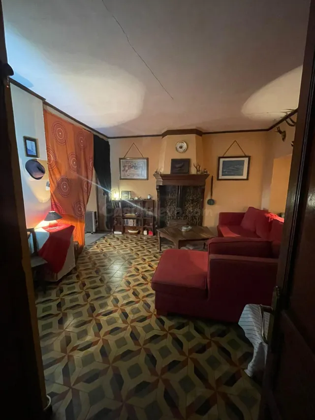 Céntrica Casa de Pueblo Bien Conservada en Villar del Arzobi - foto 2