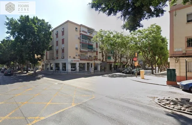 VIVA LA ESENCIA DE UN BARRIO AUTÉNTICO DE MÁLAGA — 10