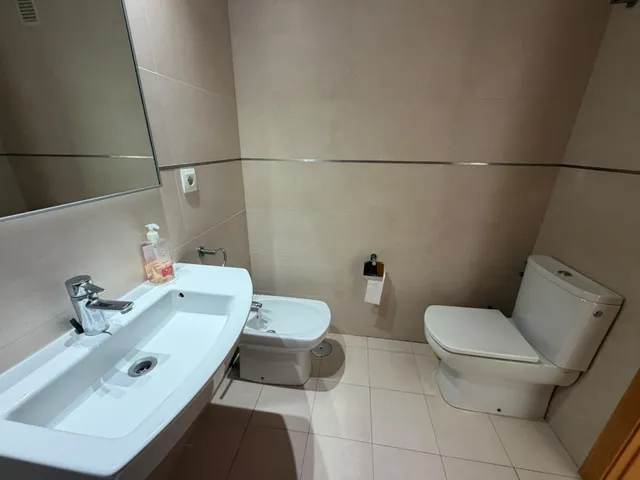 Lujo Elegante apartamento en Benidorm con vistas y piscina — 26
