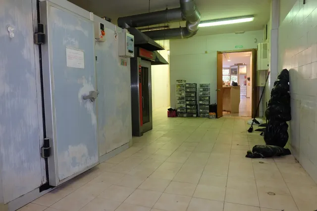 Local en venta en calle José Maria Bayarri de Valencia — 11