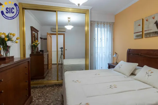 Se vende amplio piso en zona céntrica de Torrent — 18