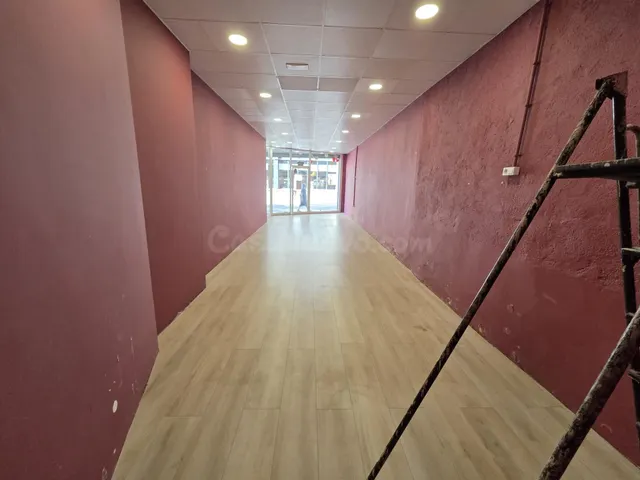SANT CELONI (ZONA PEATONAL CENTRO): MAGNÍFICO LOCAL DIÁFANO  - foto 5