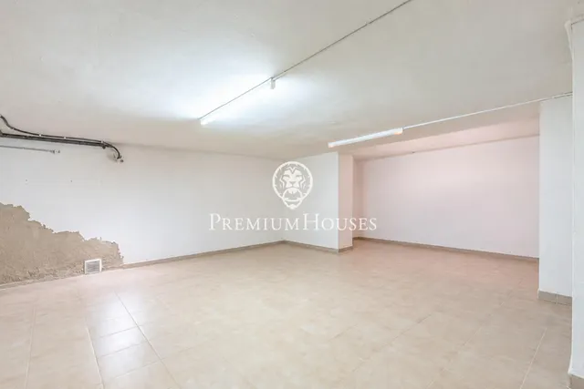 Casa con jardín y piscina en L'Aragai — 28