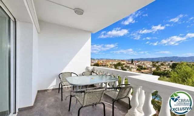 Apartamento con vistas al canal de 1 dormitorio con parking  - foto 4