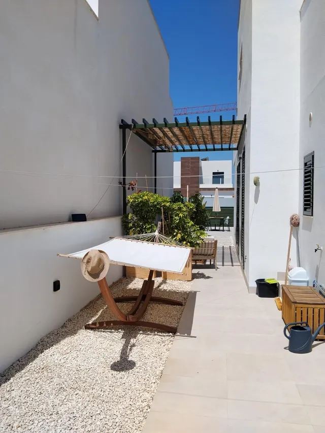 Gran oportunidad en Daya Nueva – villa independiente con piscina privada — 25