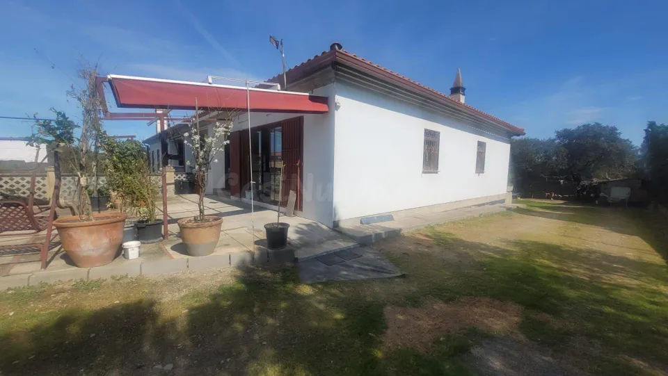 CASA DE CAMPO CON ESCRITURAS EN MONTE DEL CASAR