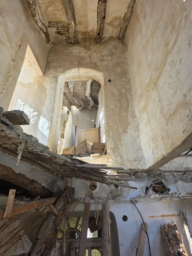 OCASIÓN! Casa de 250m2 con terreno para Reforma Total — 15
