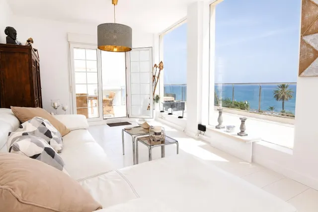 Ático con gran terraza y vistas al mar — 10