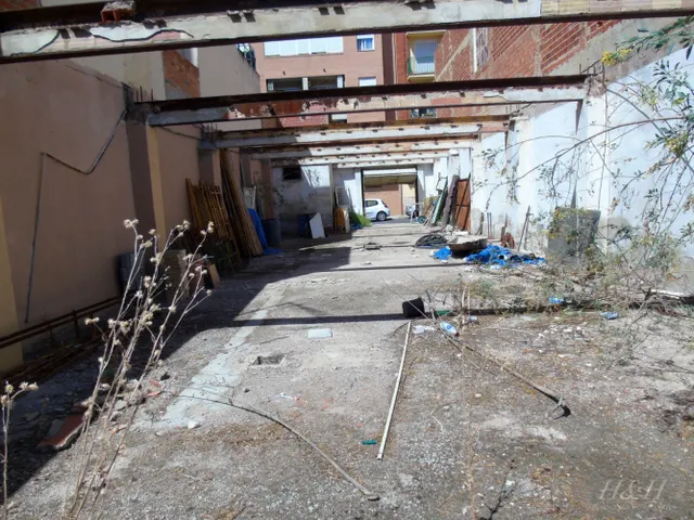 Se vende solar edificable en Zona Concordia.  / H H Asesores,  Inmobiliaria en Burjassot/ — 4